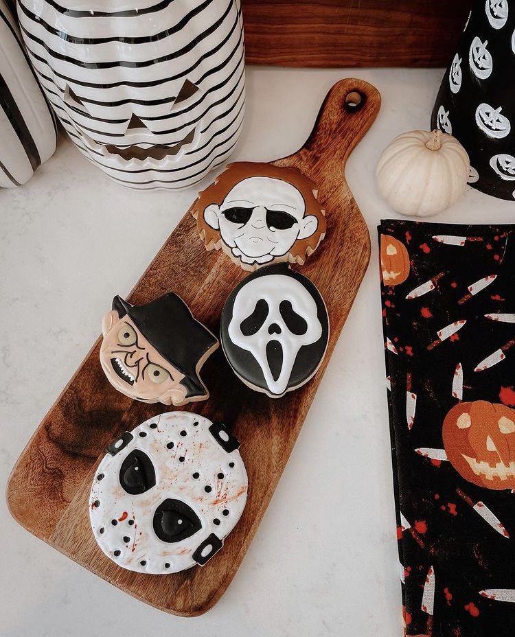 108 more days till halloween 👻