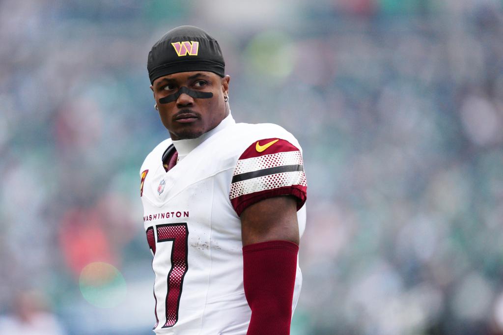 nypost's tweet image. Terry McLaurin ‘pretty frustrated’ about lingering Commanders contract drama trib.al/RGvZrqo