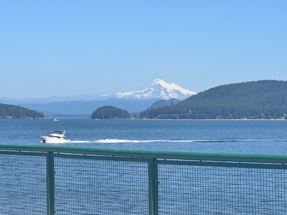 Sometimes the commute isn’t so bad #sanjuanislands #wsf
