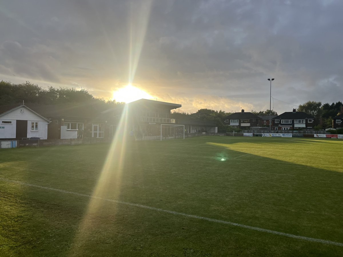 andywc1980's tweet image. Cracking night down at @BamberBridgeFC