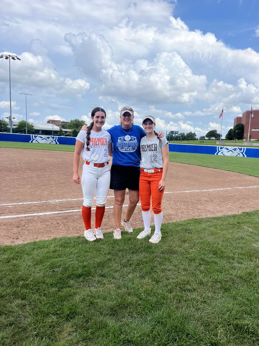 Brooke Burris (@brookeburris27) on Twitter photo Thank you to <a href="/CoachConnoyer/">Christy Connoyer</a> and <a href="/Maxineee9/">Maxine</a> for the awesome camp today! I had a great time with my teammate <a href="/AvelynEthell02/">Avelyn Ethell</a> and getting to work with the amazing players and coaching staff at <a href="/SLUSoftball/">SLU Softball</a> Thank you to <a href="/CoachConnoyer/">Christy Connoyer</a> and <a href="/Maxineee9/">Maxine</a> for the awesome camp today! I had a great time with my teammate <a href="/AvelynEthell02/">Avelyn Ethell</a> and getting to work with the amazing players and coaching staff at <a href="/SLUSoftball/">SLU Softball</a>
