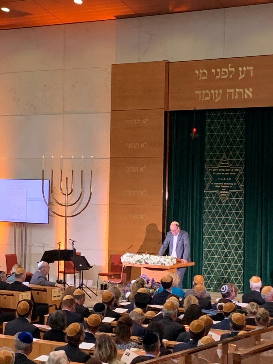 PhilippLenhard's tweet image. Es war mir eine große Ehre, heute zum 80. Jahrestag der Wiedergründung der Israelitischen Kultusgemeinde München und zum 40. Jahrestag der Präsidentschaft Dr. Charlotte Knoblochs die Festrede zu halten. Herzliche Glückwünsche, !מזל טוב