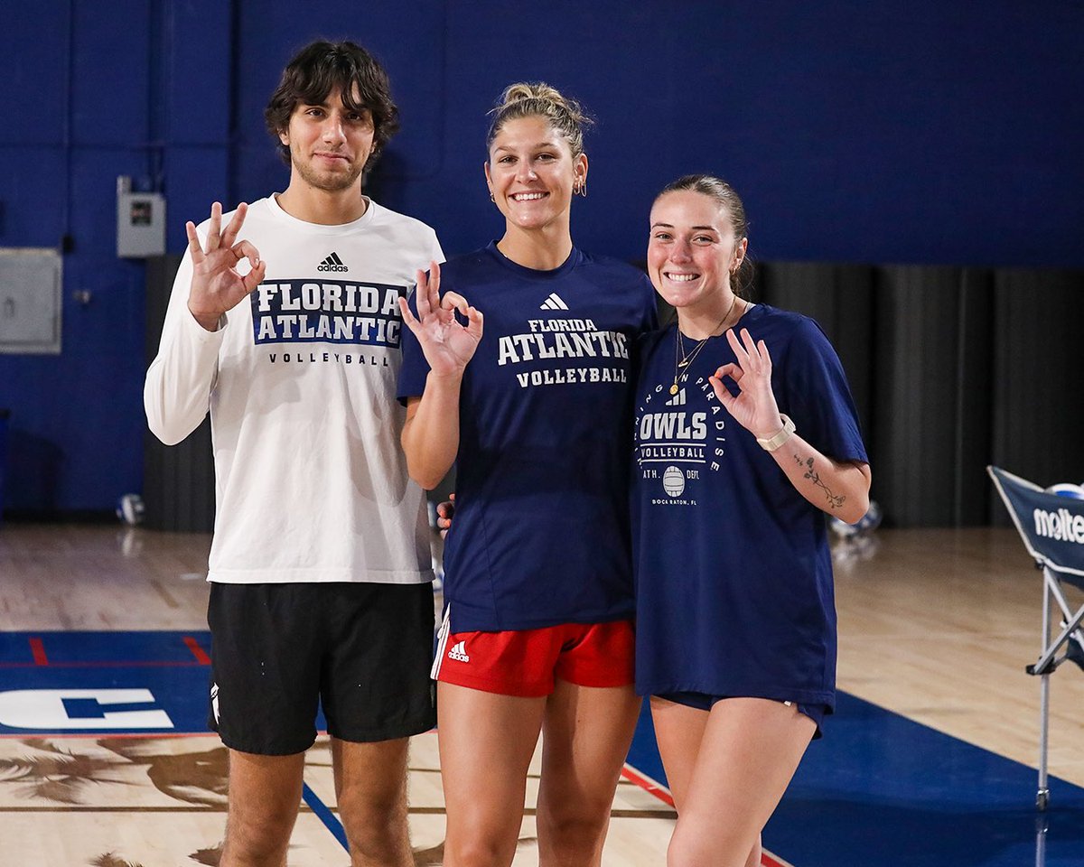 FAUVolleyball's tweet image. Another great day of camp in Paradise! ๐คฉ
#WIP๐๏ธ