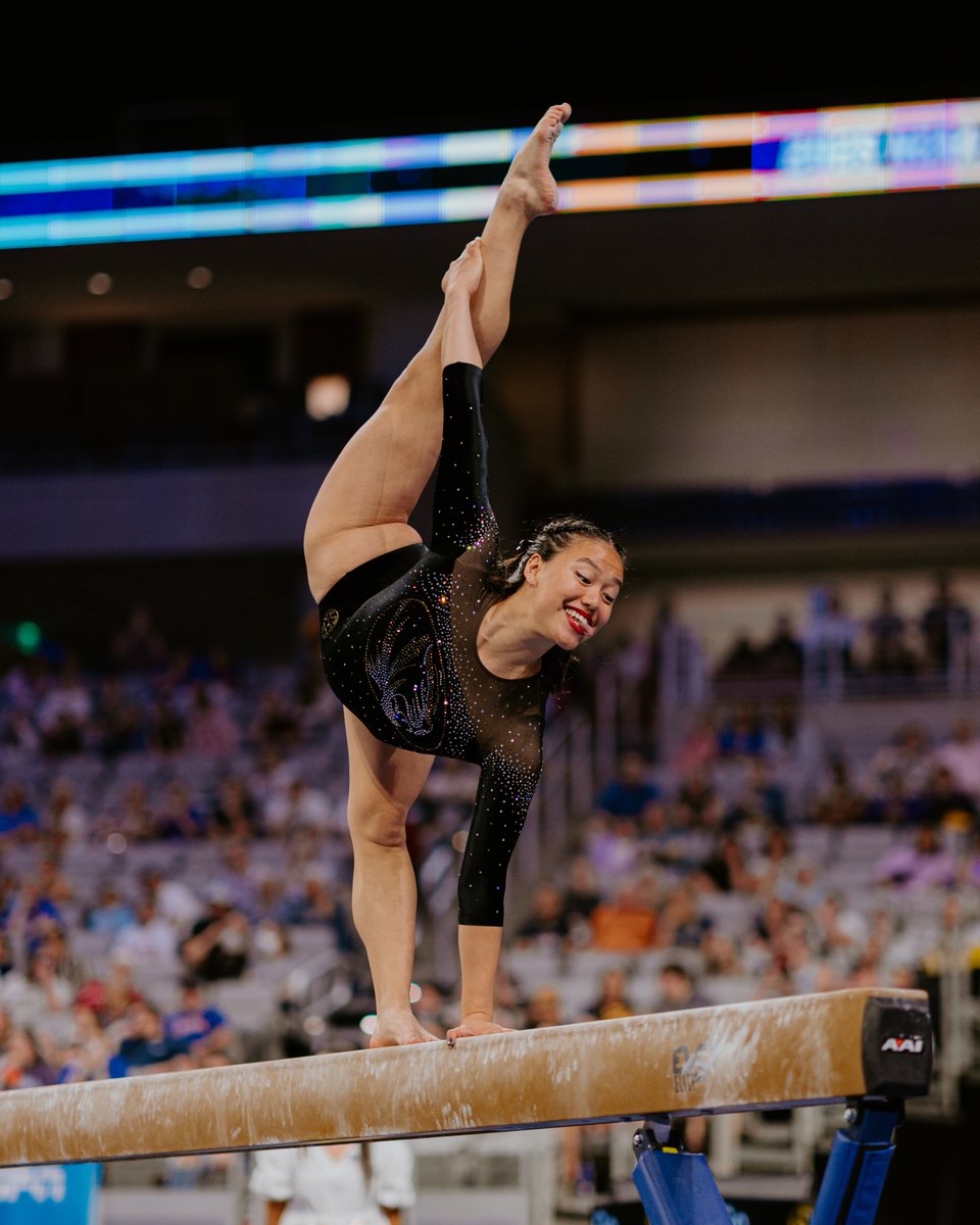MizzouAthletics's tweet image. What a year from @MizzouGym 🤩
◾️Best finish of any women's team in school history (No. 3)
◾️2025 NCAA Balance Beam National Champion (@hu_dat_gymnast)
◾️7️⃣ WCGA All-Americans, most in the country
Secure your tickets for 2026 👇
🎟️: am.ticketmaster.com/mizzou/
#MIZ 🐯