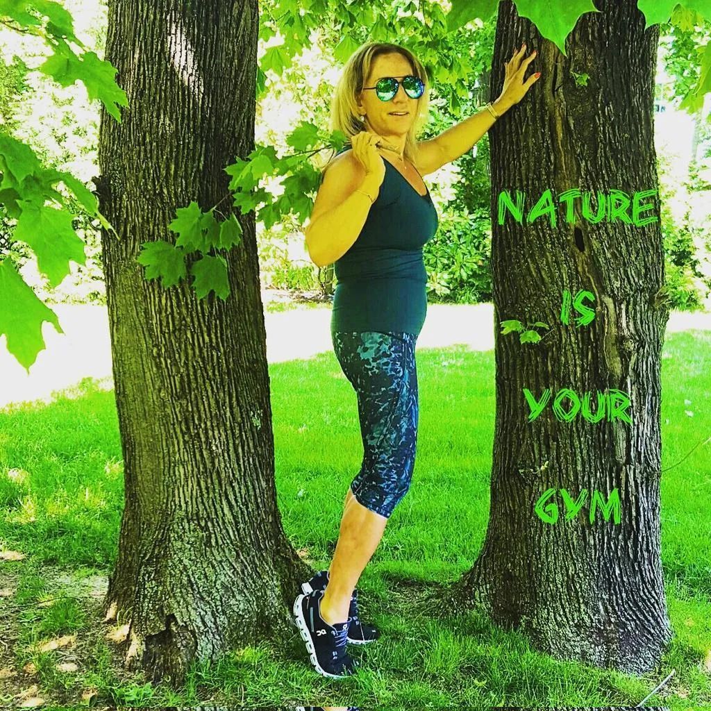 I love taking my workouts outside during the warm months. 

#outside #workout #workoutmotivation #outdoorfun #fitfam #seniorcare #nature