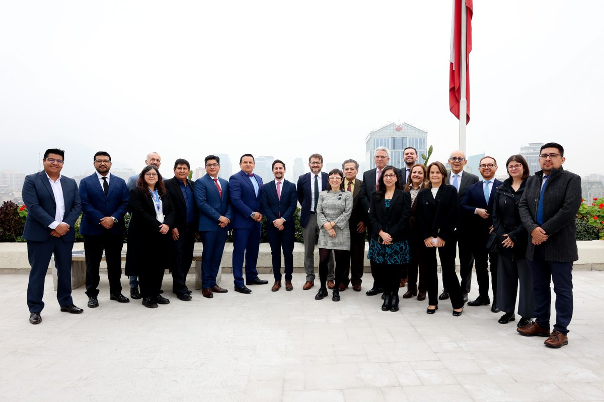 La Secretaría General de la #ComunidadAndina participó en la Reunión del Consejo de Ministros del Sistema de Interconexión Eléctrica Andina – #SINEA, que se desarrolló en la ciudad de Santiago, Chile.  

En el marco de dicha reunión, los representantes del SINEA reconocieron el