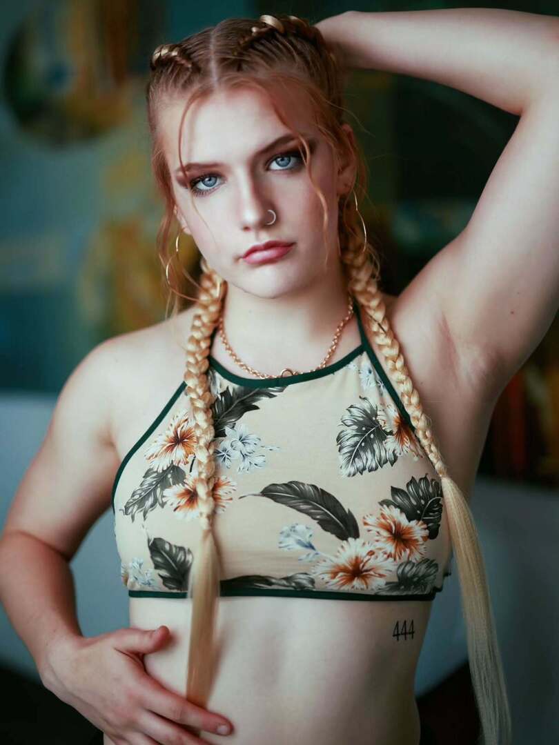 justinjaideep's tweet image. Talent : @kate_samchek
Photographer : @justinjaideep 
.
.
.
#canadianmodel #torontomodel #thevisualvogue #portraits_ig #portraitpage #portraitparadise #pigtails #redhead #fashion #FashionPhotographer #keepexploring #torontotfp #torontophotographers #toro… instagr.am/p/DMJQYoBsTRB/