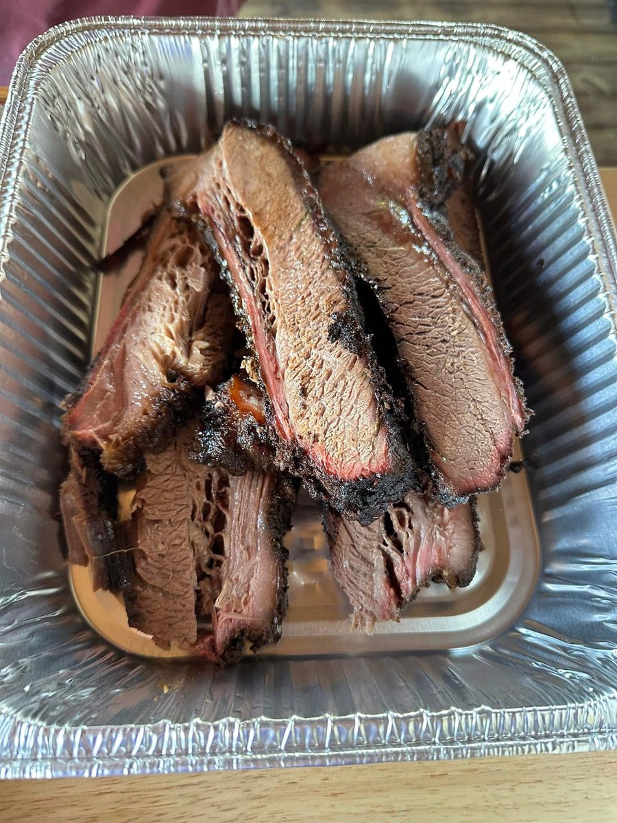 BC_265's tweet image. MeatFest begins!
The smokers and grills are all fired up! 🇺🇸🔥