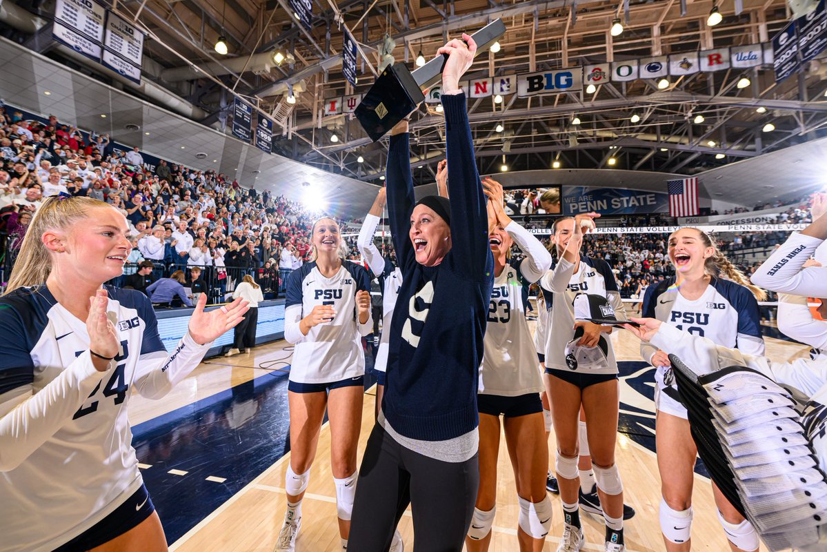 PennStateVBALL's tweet image. Through personal strength and the support of family, friends, and community, @CoachKatiePSU PERSEVERED this season!
For that reason, she will be honored with the Jimmy V Award at tomorrow night’s @ESPYS in Los Angeles.
#WeAre