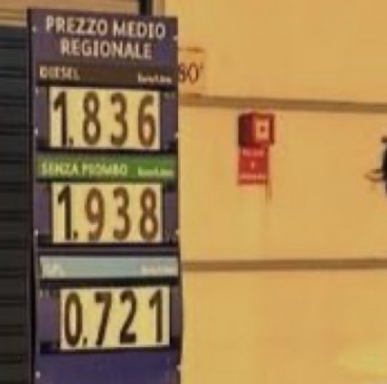 Musetta_May's tweet image. just realizing that he was at a gas station in Italy.