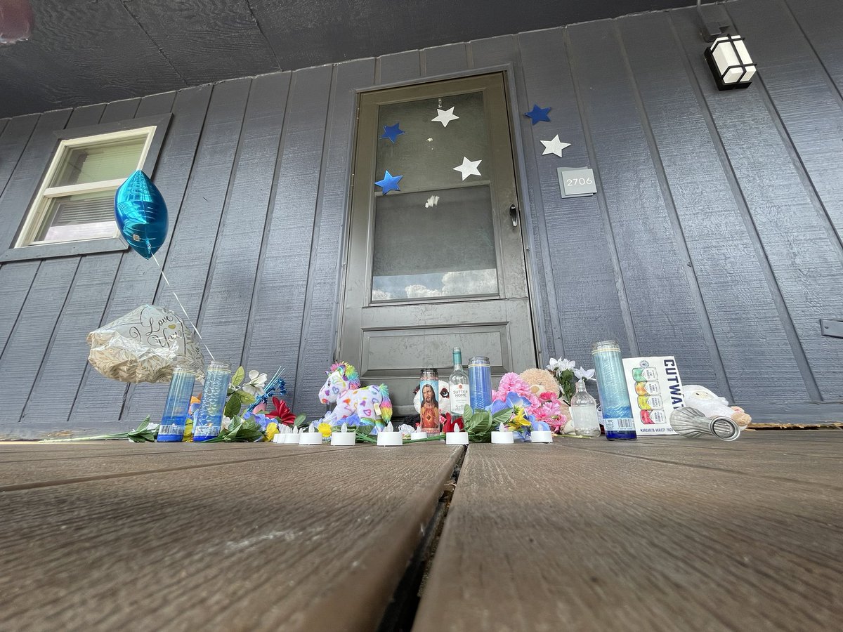 Christine Flores tweet media