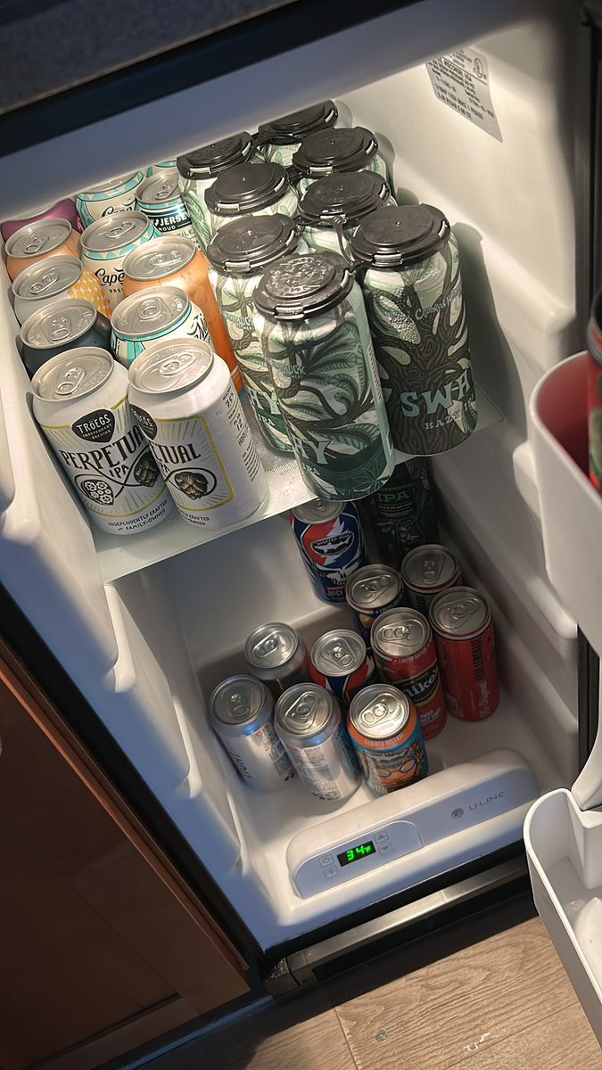 dickbeev's tweet image. That’ll do