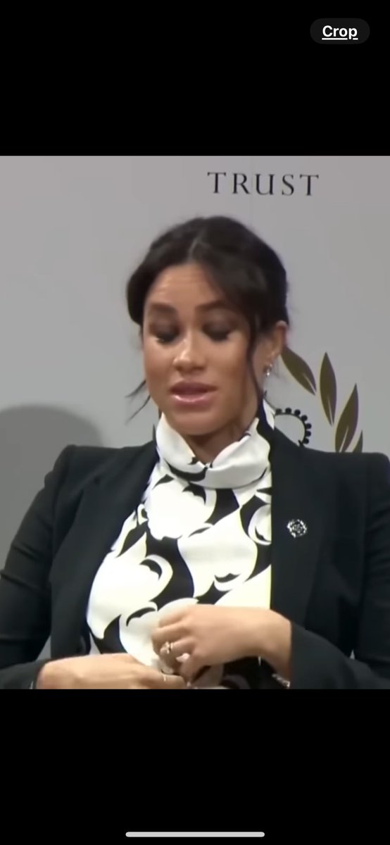 0Rthebest91033's tweet photo. #MeghanMarkleReputationIsRuined #MeghanMarklScamJam #MeghanAndHarryAreProfessionalWhiners #StartPackingPrinceHarry #MeghanandHarryAreATrainWreck #MeghanMarkleCheaterLiarFraudster #MeghanMarkleisaNarcissist #MeghansGutterTrash #MostBoringCoupleInTheWorld https://t.co/DFNExTHiak