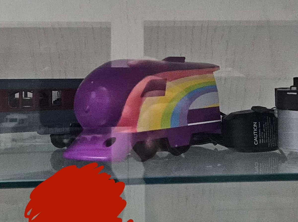 EnginesLeaks's tweet image. It seems Lionel is making Kana for O Gauge! Here is the prototype!
Image from @/JaxTrains.