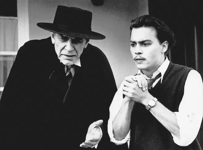 ED WOOD (1994), DE TIM BURTON. EL CINE CON OTROS OJOS. 15-07-25 <a href="/Poniendocalles/">Poniendo las Calles 🇪🇸</a> <a href="/COPE/">COPE</a> <a href="/elpulpoCOPE/">El Pulpo🇪🇸</a> Recordamos esta singular película en el octavo aniversario de la muerte del actor Martin Landau, que ganó por ella el Oscar y el Globo de Oro. Desde 14:22. cope.es/programas/poni…