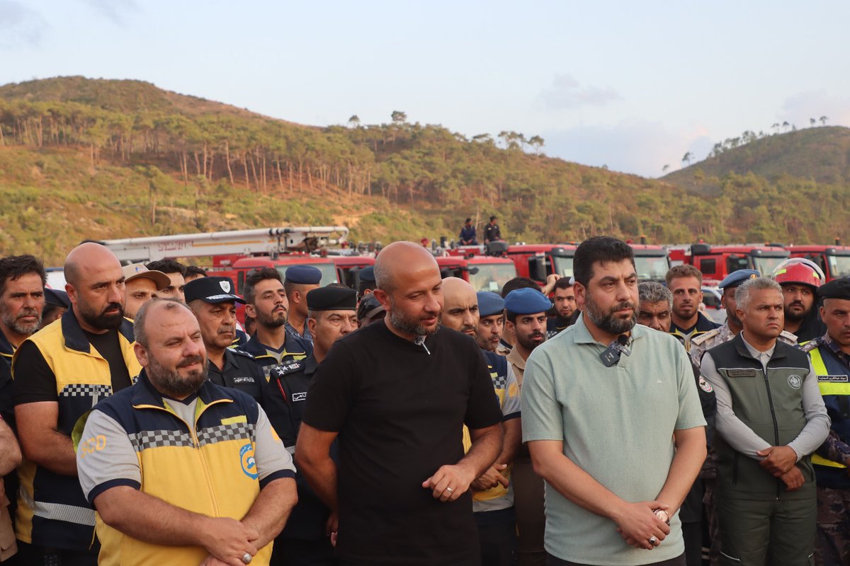 MonirMustafa3's tweet image. بعد 12 يومًا من الجهد المتواصل والعمل الميداني المكثف، تمكنت الفرق المشاركة في عمليات الإطفاء من السيطرة على جميع الحرائق المندلعة في محافظة اللاذقية.
أتقدم بخالص الشكر والامتنان لمتطوعي الدفاع المدني السوري وأفواج الإطفاء، وللأشقاء الذين وقفوا إلى جانبنا من تركيا و الأردن و قطر…