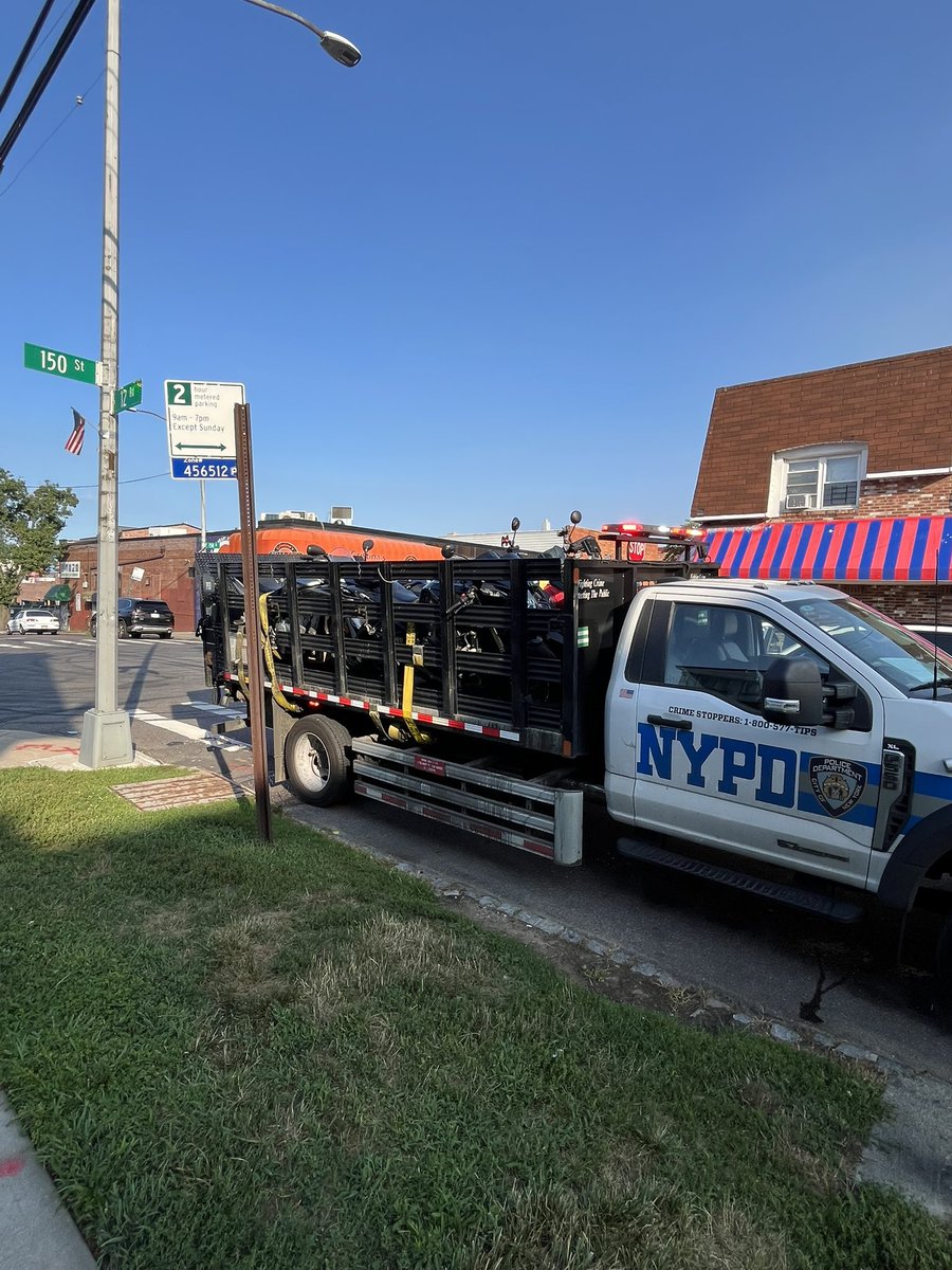 NYPD109Pct's tweet image. Your 109 cops confiscated 4 unregistered motorbikes from 150 St & 12 RD in Whitestone Village. One motorbike was reported stolen with one individual arrested, who is a chronic vehicle break-in recidivist.
Motorbikes must be registered and operators must obey all traffic laws.