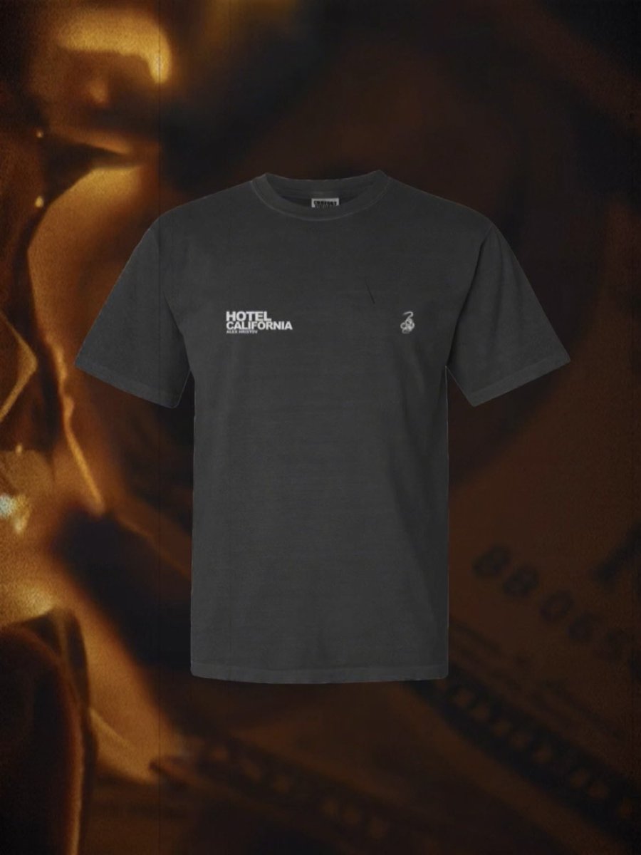 ahristovmusic's tweet photo. Excited to announce our merch store is now open 🤍🎉

We’ve designed and released a Hotel California collection that is now available for purchase!

Shop → https://t.co/az9ULPr0HZ

Thank you for all the support 🌺🕊️ https://t.co/4iWn26qr8Y