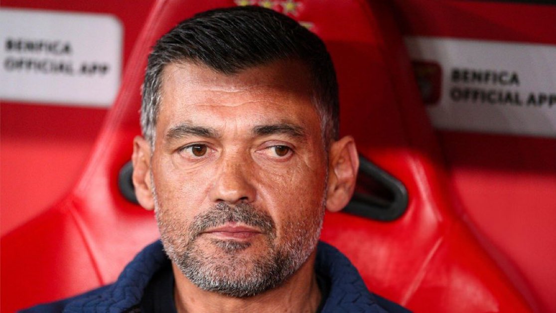 Amor ao clube? Mas qual deles? Tem vergonha na puta da cara