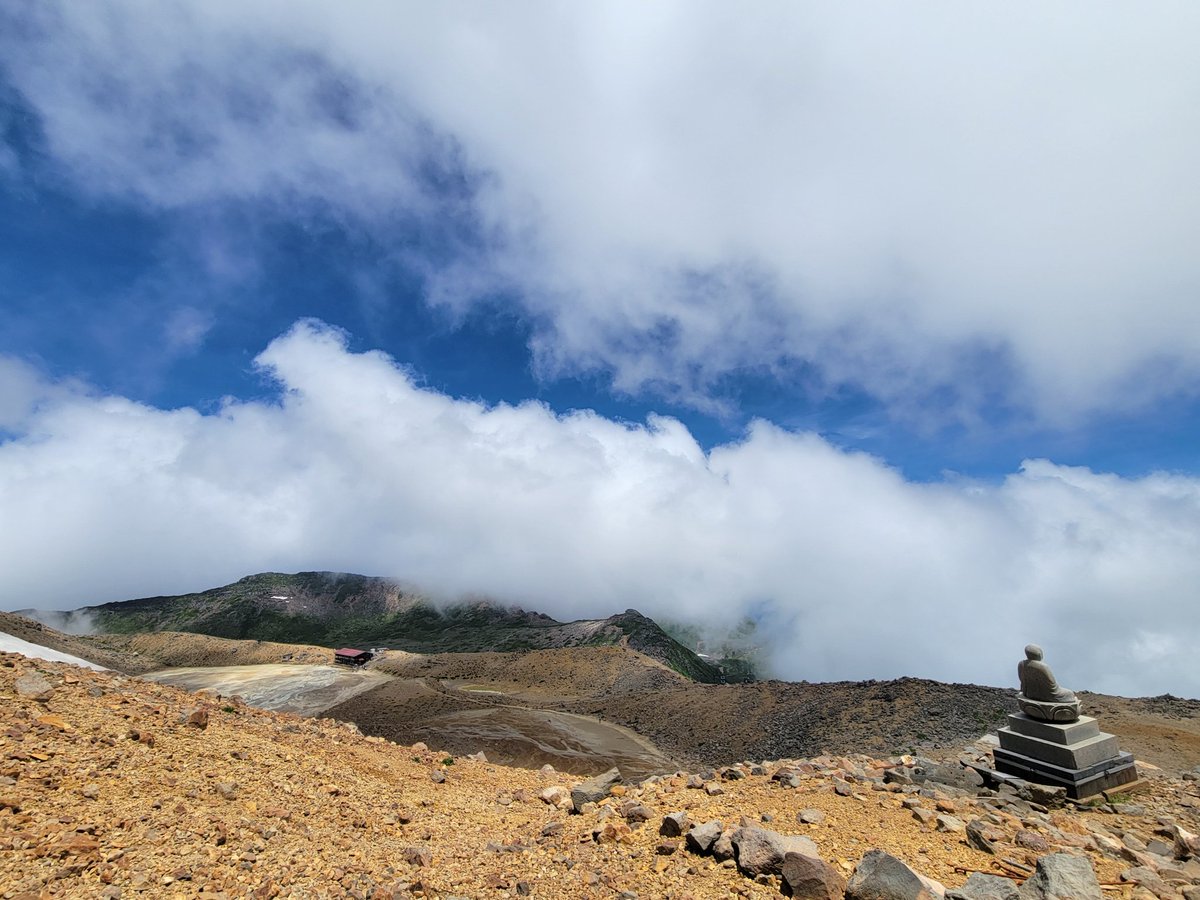 kazeabiru's tweet photo. 足慣らしに田ノ原ルートで御嶽山
序盤はガスがあったけど登頂する頃には飛んでいて絶好の景色を見ることができた
雷鳥には会えず😂 https://t.co/XUjE3OHHTO