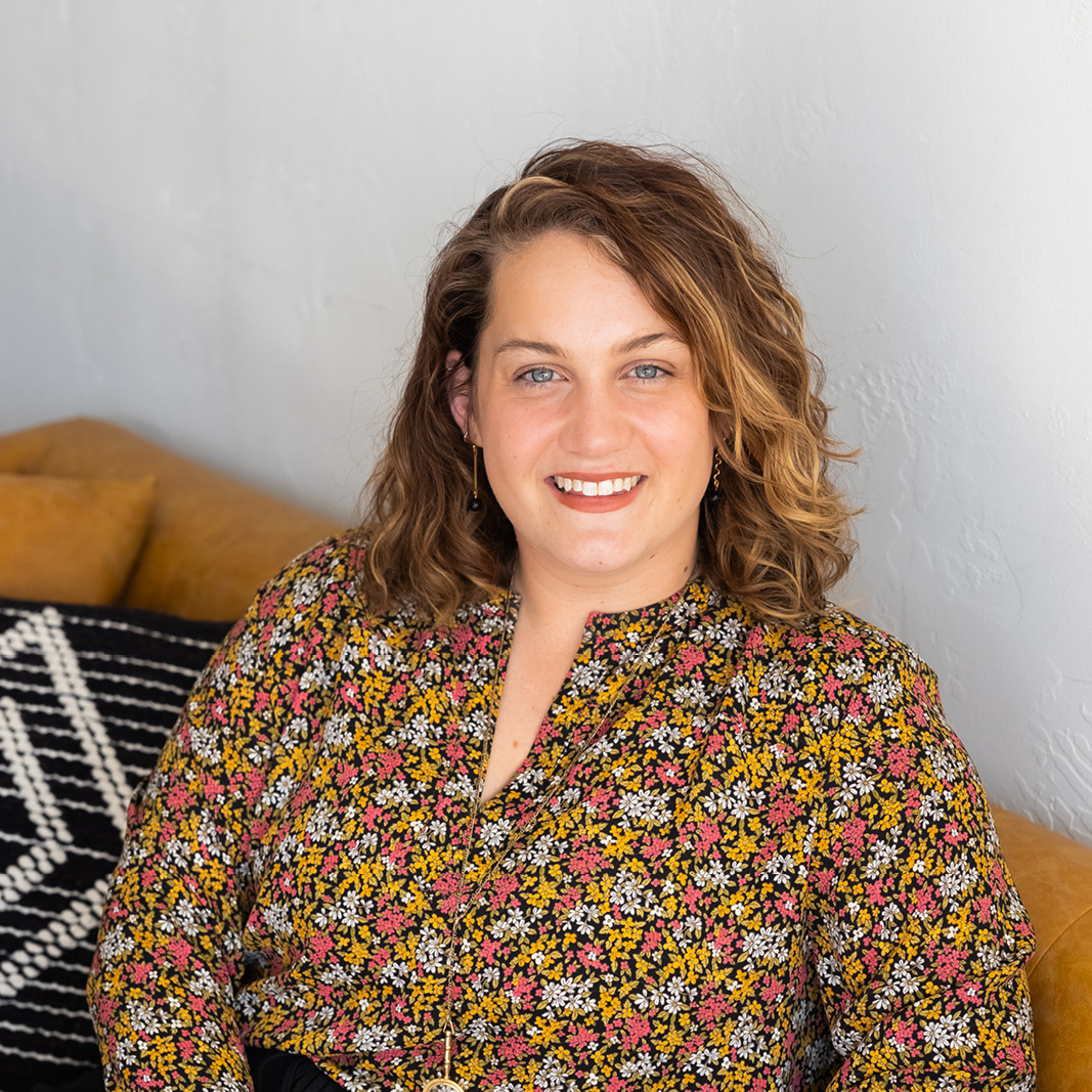 CulturalOffc's tweet image. The Cultural Office announces that our colleague and Program Manager of Creative Economy, Dylan Craddock, has been accepted to the prestigious London School of Economics! Her last full day on staff will be 8/29. loom.ly/jwzEPOA