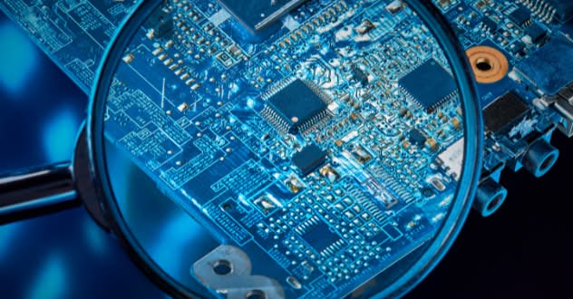 TechstrongIT's tweet image. AI and HPC performance isn’t just about GPUs—it’s about how fast they talk to each other.
Read more about Broadcom’s New Tomahawk Ultra Chip: buff.ly/sMjiNES
#AI #Networking #Ethernet