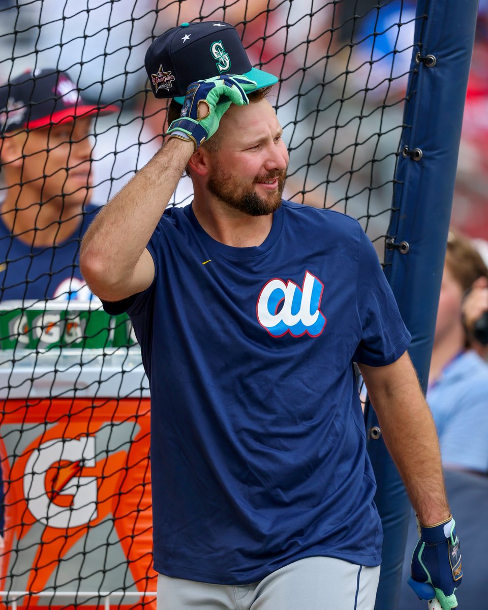 Mariners's tweet image. The #HRDerby champ is back in the lab. #AllStarGame