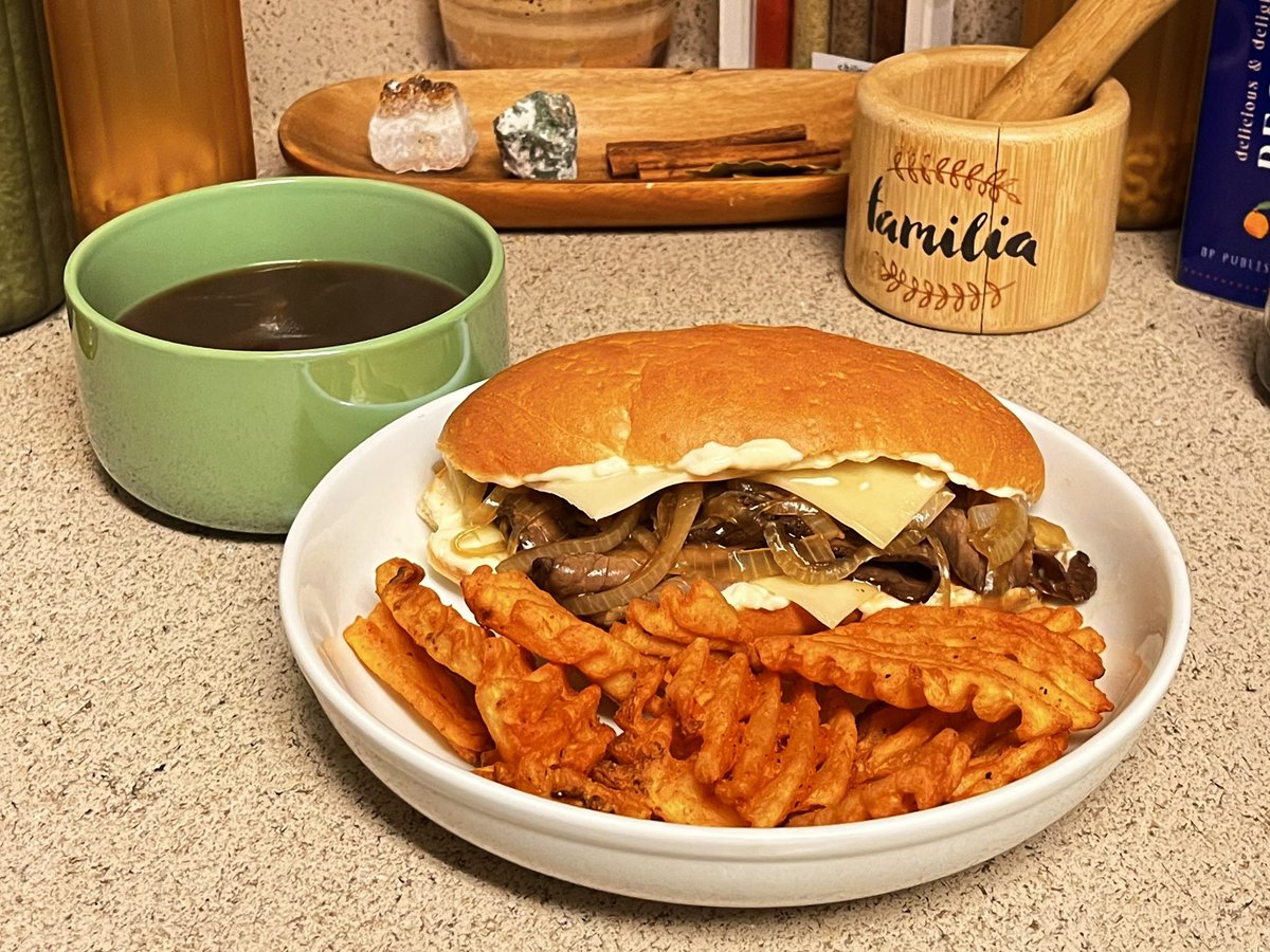 leftmyaltar's tweet image. was this your dinner or does your partner hate you?