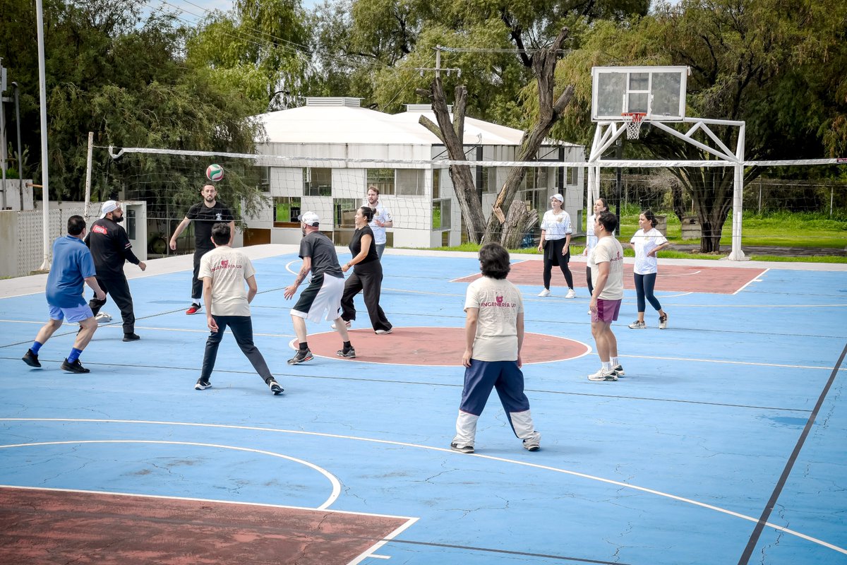 El viernes pasado tuvimos una mañana para convivir, disfrutar y fortalecer los lazos que nos unen como comunidad universitaria en el UPicnic. 🆙🏃🏻🏐

Gracias a cada colaborador por su energía, entusiasmo y espíritu panamericano.