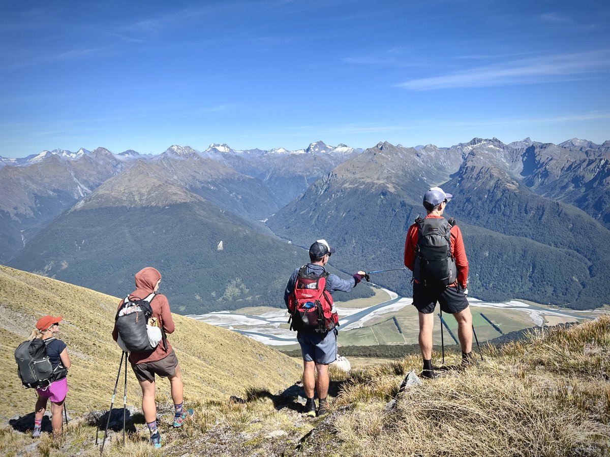 iRunFar's tweet image. iRunFar is hiring!
We're seeking a managing editor to help lead our team of passionate storytellers, gear testers, historians, & editorialists.
Learn more & apply: i-rn.fr/iRFJobs