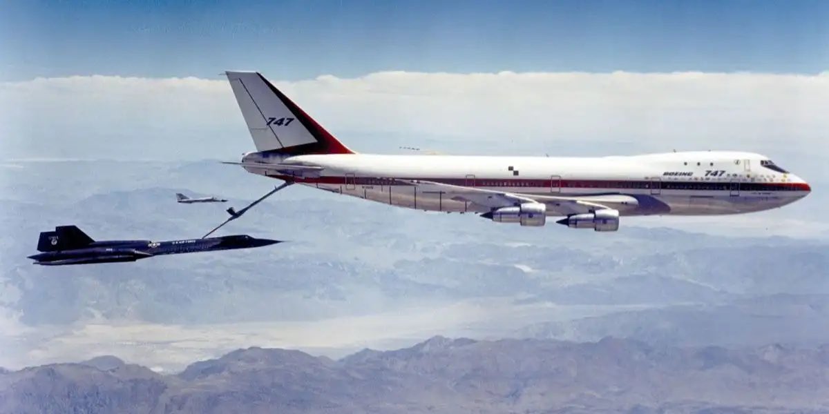 Habubrats71's tweet image. The 747 was the result of the work of some 50,000 Boeing people. Called “the Incredibles,” these were the construction workers, mechanics, engineers, secretaries and administrators who made aviation history by building the Boeing 747 — the largest civilian airplane in the world —…