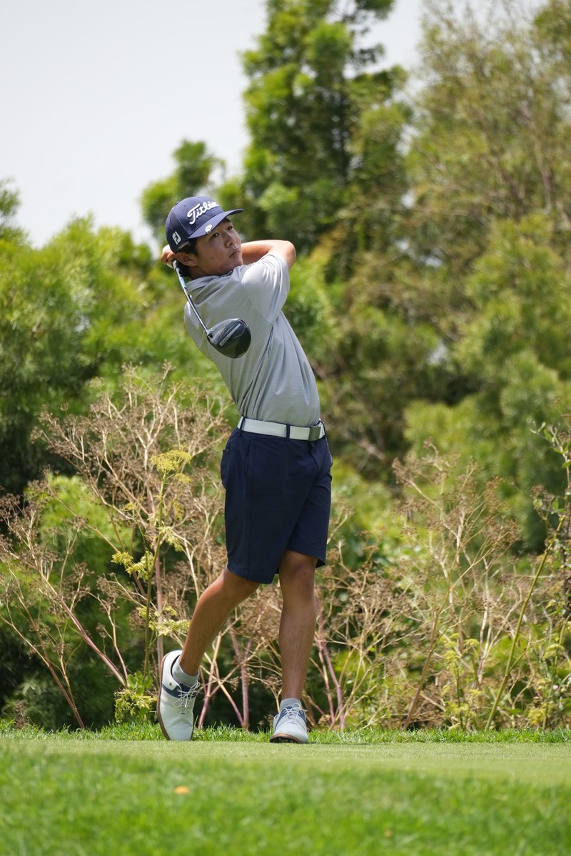 AJGAGolf's tweet photo. Sitting solo at the top βοΈ
Shawn Nawata (-4) leads the Boys Division at the #RGGolfJr heading into the second round! https://t.co/q7W8VjlvWi
