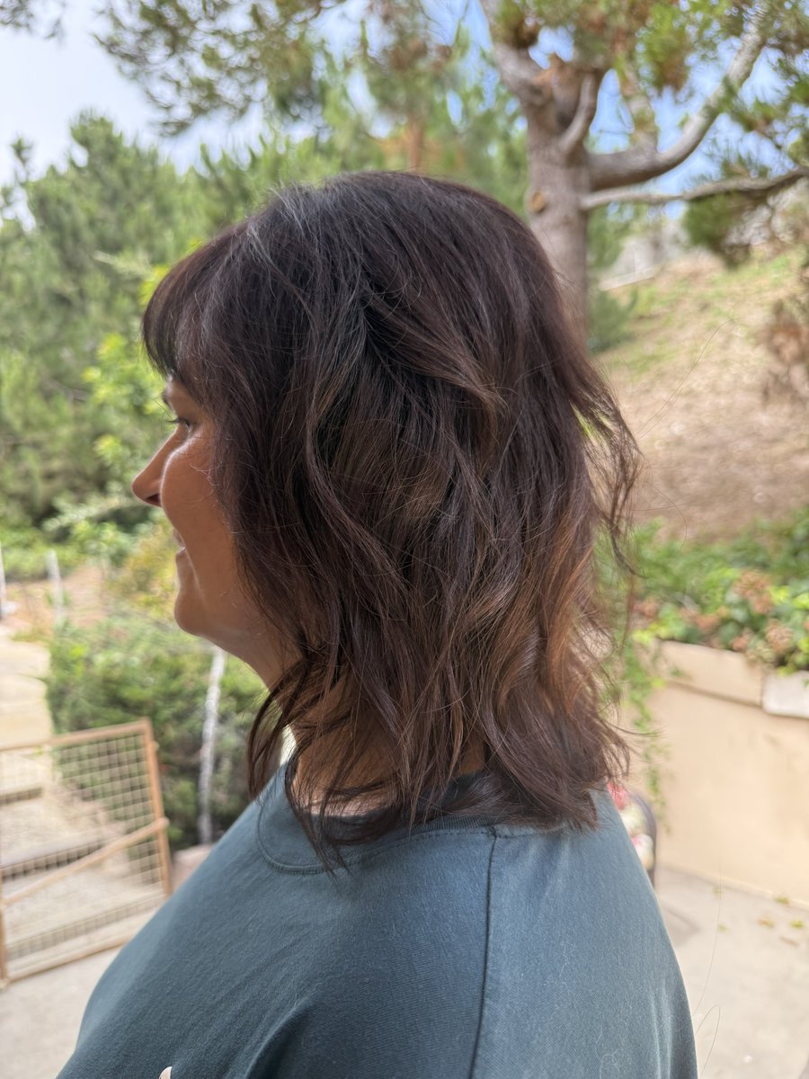 no one asked but i did a cut and color today on my mom ❣️

ig: @/madzbeautyy