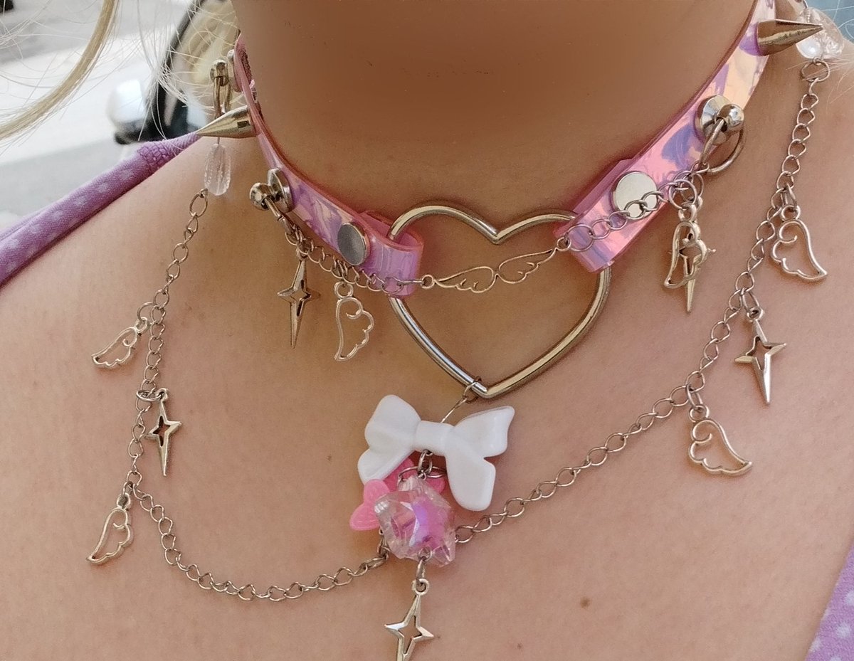 cadeikibi's tweet image. ¡Hola! Si os gusta lo que hago os agradecería un montón que echárais un vistazo a mi tiendecilla y que compartárais si podéis &amp;lt;3 

ko-fi.com/kibicrafts/shop

#handmade #accesories #humanartist #necklace #craft