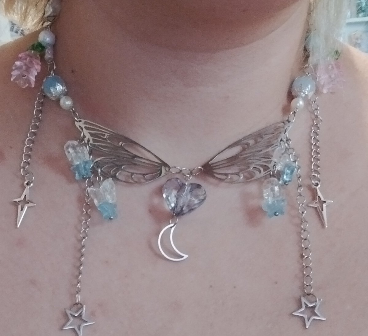 cadeikibi's tweet image. ¡Hola! Si os gusta lo que hago os agradecería un montón que echárais un vistazo a mi tiendecilla y que compartárais si podéis &amp;lt;3 

ko-fi.com/kibicrafts/shop

#handmade #accesories #humanartist #necklace #craft
