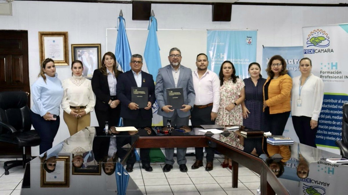 FEDECAMARA (@fedecamarahn) on Twitter photo 🤝 <a href="/infopoficial/">INFOP</a> y FEDECAMARA firmaron convenio para fortalecer la formación técnica en Honduras.
Más de 3,700 empresas afiliadas a Cámaras accederán a capacitaciones gratuitas en innovación, formalización, competitividad y emprendimiento. 🤝 <a href="/infopoficial/">INFOP</a> y FEDECAMARA firmaron convenio para fortalecer la formación técnica en Honduras.
Más de 3,700 empresas afiliadas a Cámaras accederán a capacitaciones gratuitas en innovación, formalización, competitividad y emprendimiento.