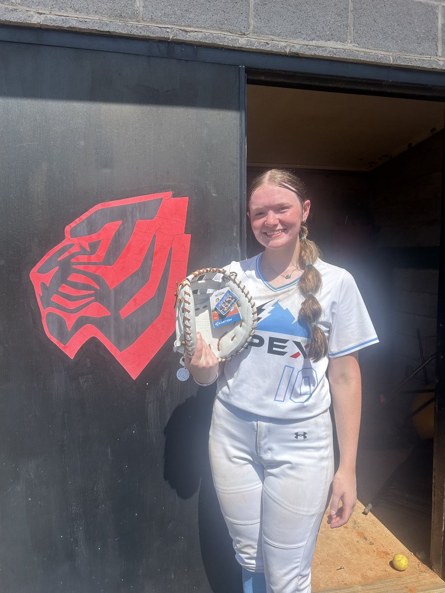 Apex_09 (@apex_09_) on Twitter photo 2028 Catcher <a href="/CarleighW10/">Carleigh Willcutt</a> won the catchers competition today at West Alabama University! Thank you Coach DeFeo for your hospitality and for the great camp! 2028 Catcher <a href="/CarleighW10/">Carleigh Willcutt</a> won the catchers competition today at West Alabama University! Thank you Coach DeFeo for your hospitality and for the great camp!