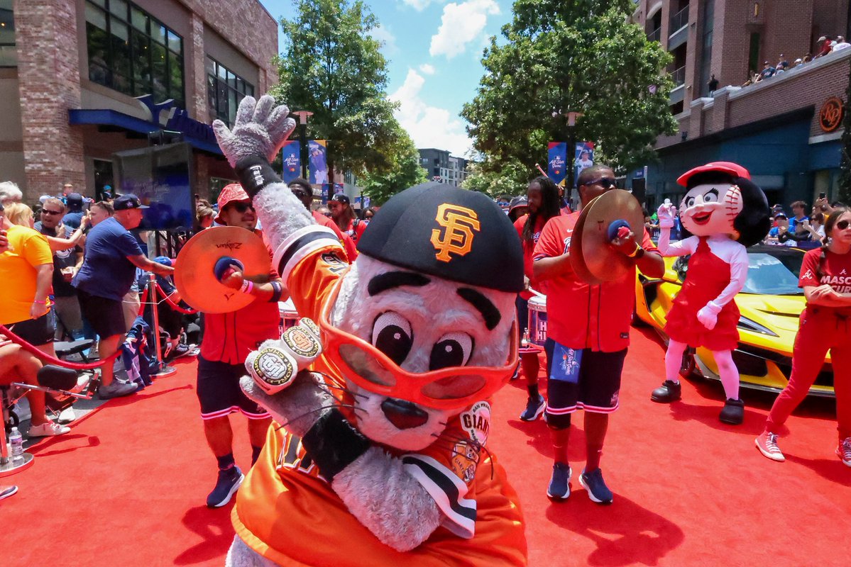 LouSeal01's tweet image. All Star Atlanta! #Squad #MLBRedCarpetShow #SFGiants