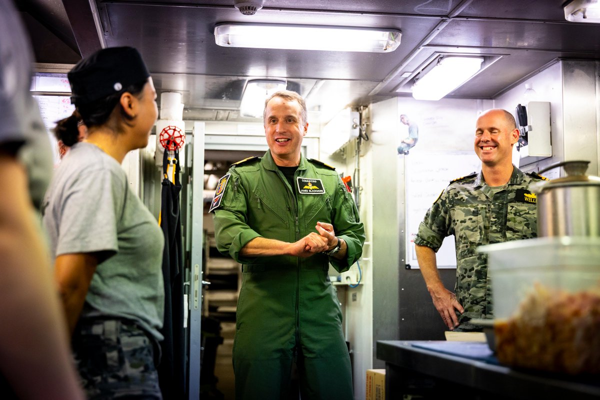 hqjoc's tweet image. CMDRE James Blackmore, UK Carrier Strike Group Commander, came aboard HMAS Sydney for a visit. Sydney is part of #CSG25 and sailing in support of Operation HIGHMAST, along with ships and personnel from the UK, Canada, New Zealand, Norway and Spain.
READ➡️ spr.ly/60104N6Xy