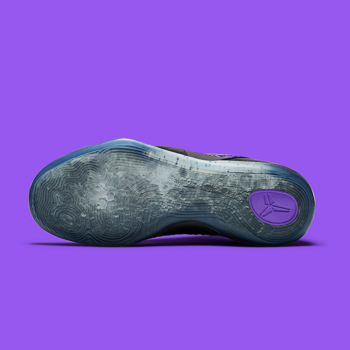 The Nike Kobe 9 Elite Low "Moonwalker" Releases September 10 🕺🏾

DETAILS: hoh.news/iHDqPECRw