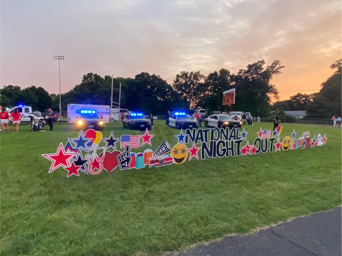 NorthAndoverCAM's tweet image. Come Visit our Booth at National Night Out

We will be handing out free swag and you might get the chance to be featured in this year&apos;s event video!

📆 Tuesday, August 5th from 6-8
📍 North Andover Middle School

More Info About NNO: buff.ly/7b8MYz8