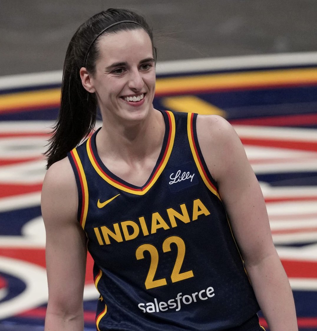 FeverStats's tweet image. Most APG in July:
10.3 — Alyssa Thomas (3.8 TOV)
9.3 — Caitlin Clark (2.7 TOV)
7.0 — Jordin Canada (2.8 TOV)
6.5 — Kelsey Plum (3.5 TOV)
6.3 — Sabrina Ionescu (3.8 TOV)