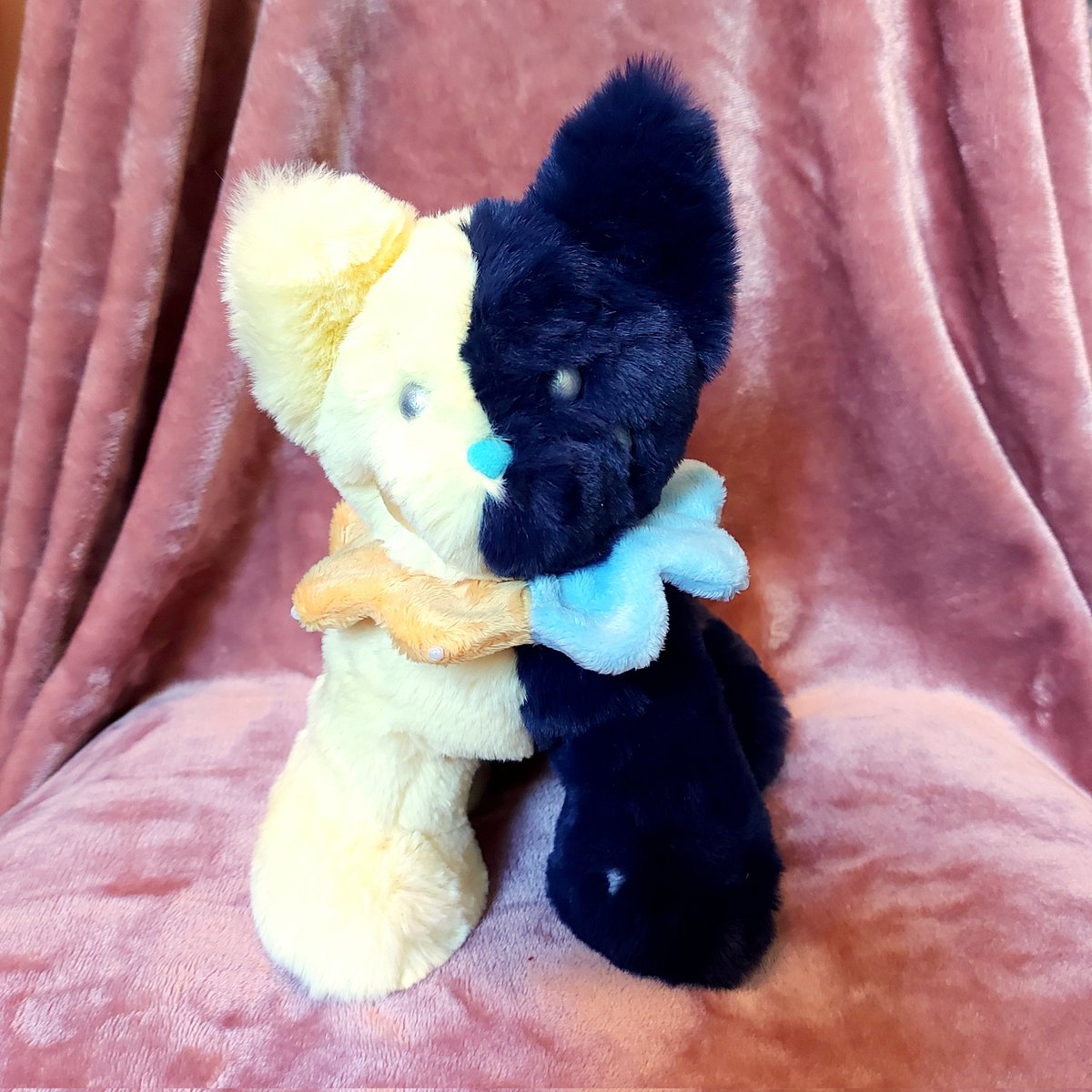 rowbowss's tweet image. I'll have these two little guys available at fur-eh this weekend! #plushie #plushtoys