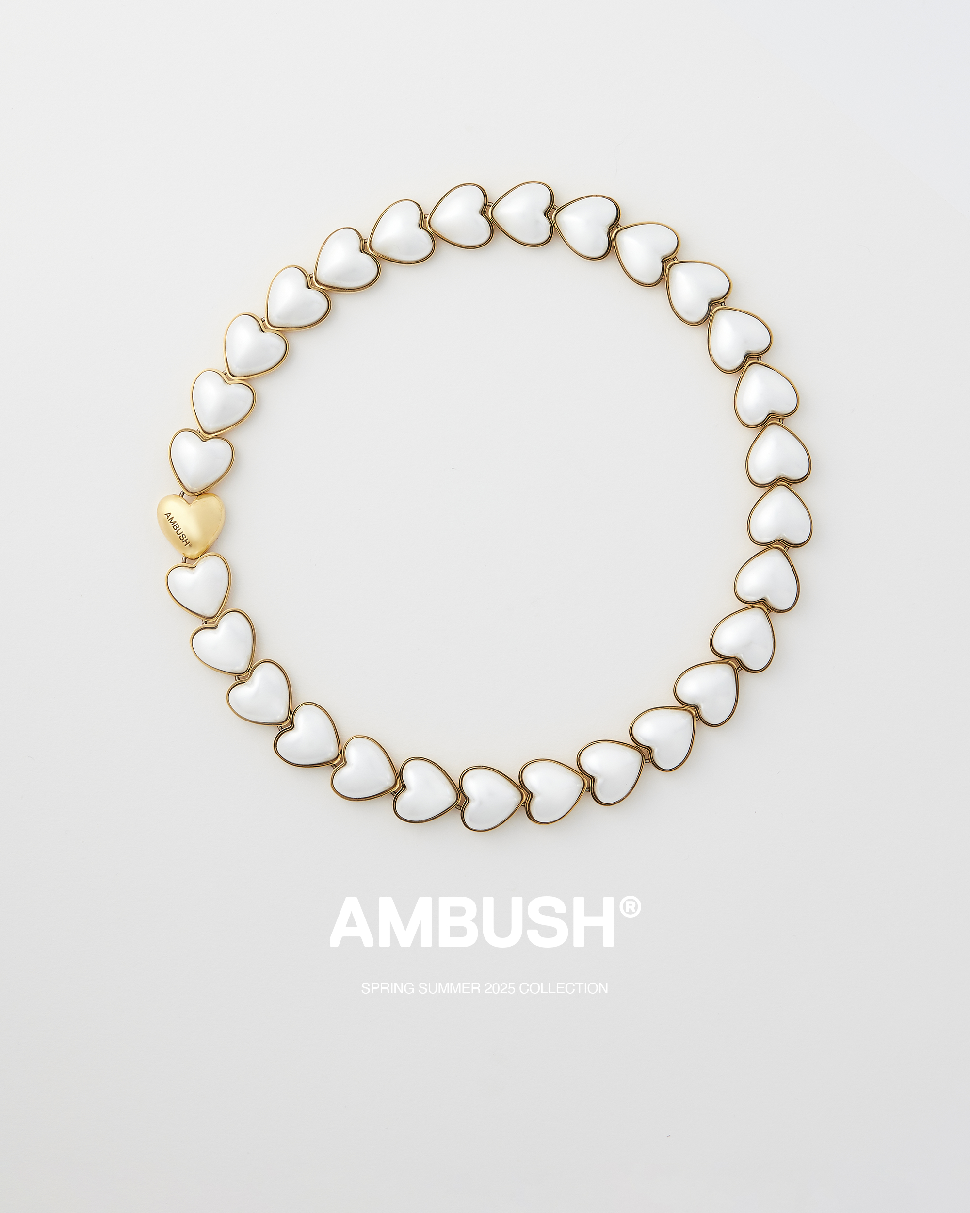 ambush ブランドブック アンブッシュが初となるブランドブックを米リッゾーリから刊行