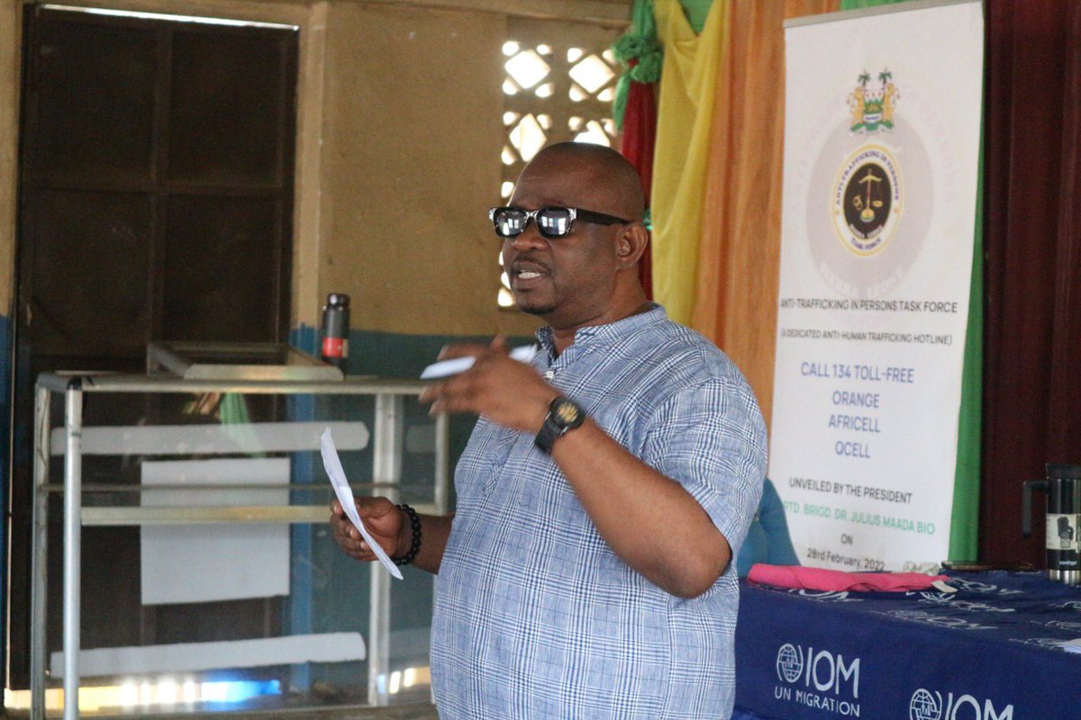 Anti-Trafficking in Persons Task Force Secretariat (@atipsgovsl34100) on Twitter photo <a href="/ATIPSGovsl34100/">Anti-Trafficking in Persons Task Force Secretariat</a>, <a href="/NaCSA2020/">National Commission for Social Action (NaCSA)</a>  & <a href="/IOMSierraLeone/">IOM Sierra Leone</a>  engaged #Kossohtowncommunity in focus groups & film screenings on trafficking tactics, dangers of “Temple Run,” & safer migration. Part of a multi-day hotspot outreach in #WesternAreaRural.
<a href="/julius_maadabio/">Julius Maada Bio</a> 
facebook.com/share/16vikc8s… <a href="/ATIPSGovsl34100/">Anti-Trafficking in Persons Task Force Secretariat</a>, <a href="/NaCSA2020/">National Commission for Social Action (NaCSA)</a>  & <a href="/IOMSierraLeone/">IOM Sierra Leone</a>  engaged #Kossohtowncommunity in focus groups & film screenings on trafficking tactics, dangers of “Temple Run,” & safer migration. Part of a multi-day hotspot outreach in #WesternAreaRural.
<a href="/julius_maadabio/">Julius Maada Bio</a> 
facebook.com/share/16vikc8s…