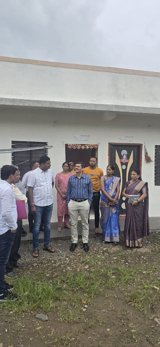 PuneZp's tweet image. पुणे जिल्ह्यात विविध योजनांतर्गत घरकुल निर्मितीचे काम अनेक ठिकाणी प्रगतीपथावर आहे. खेड तालुक्यातील कडधे येथेही प्रधानमंत्री जनजाती आदिवासी न्याय अभियान (पीएम जनमन) आवास योजनेअंतर्गत सुरू असलेले गृहसंकुल उभारणीचे काम अंतिम टप्प्यात आहे.
पुणे जिल्हा परिषदेचे प्रशासक तथा मुख्य…