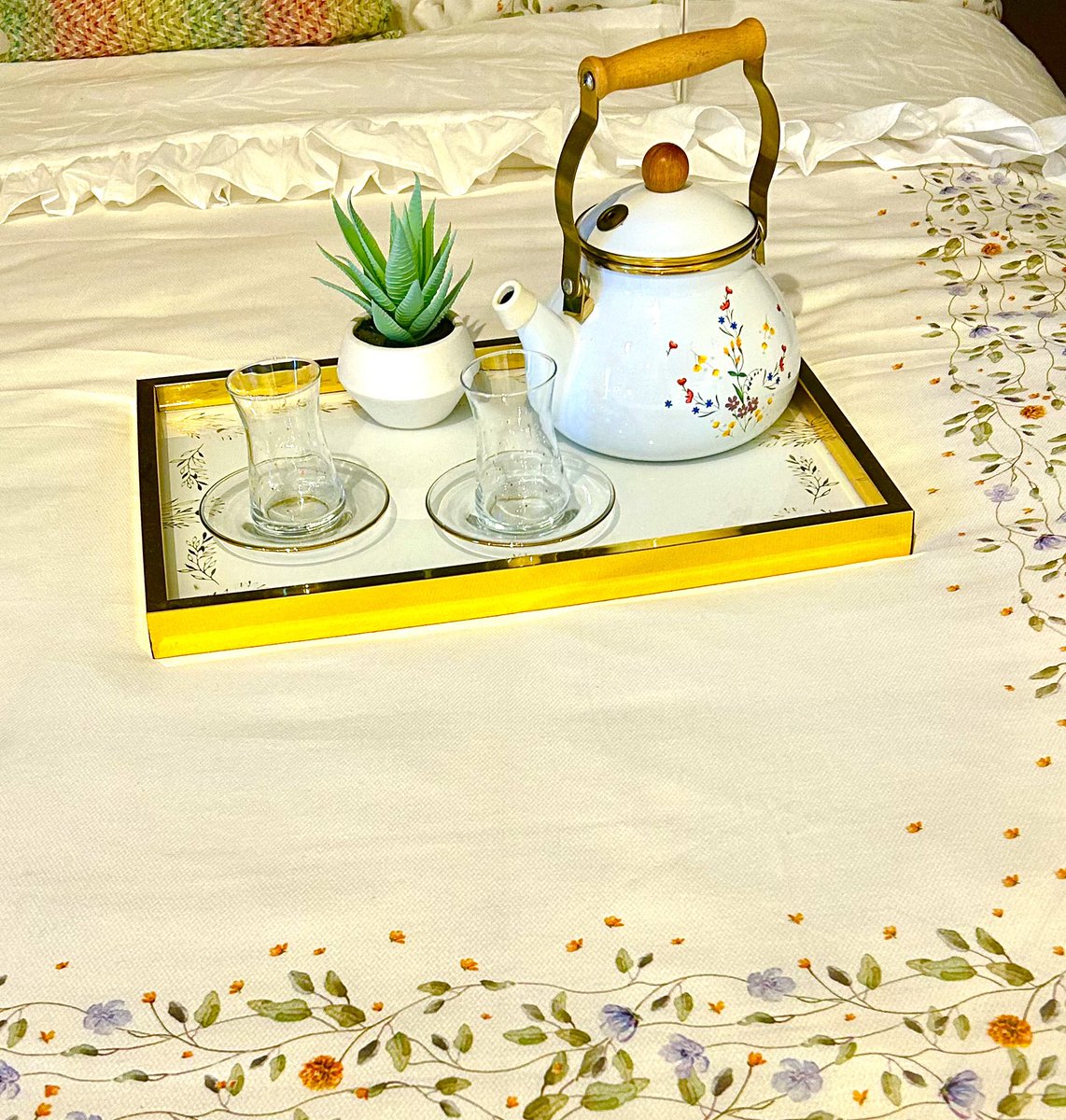 Conta_conti's tweet image. 🌼بو عبدالعزيز  
🌼صبحك الله بالخير 
🔺نصيحة قدساوي عتيج
🔺إترك الجمل بما حمل
🔺وعيش حياتك يا خوي

#قـدسـاوي_عـتـيـج
