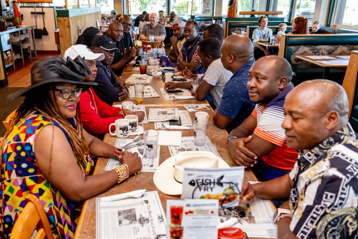 This evening, I had the pleasure of meeting and having a candid discussion with my cousins from the Abagusii community in Seattle, Washington.

I am glad that they understand the challenges our country is undergoing and their commitment to supporting positive change. 

It's