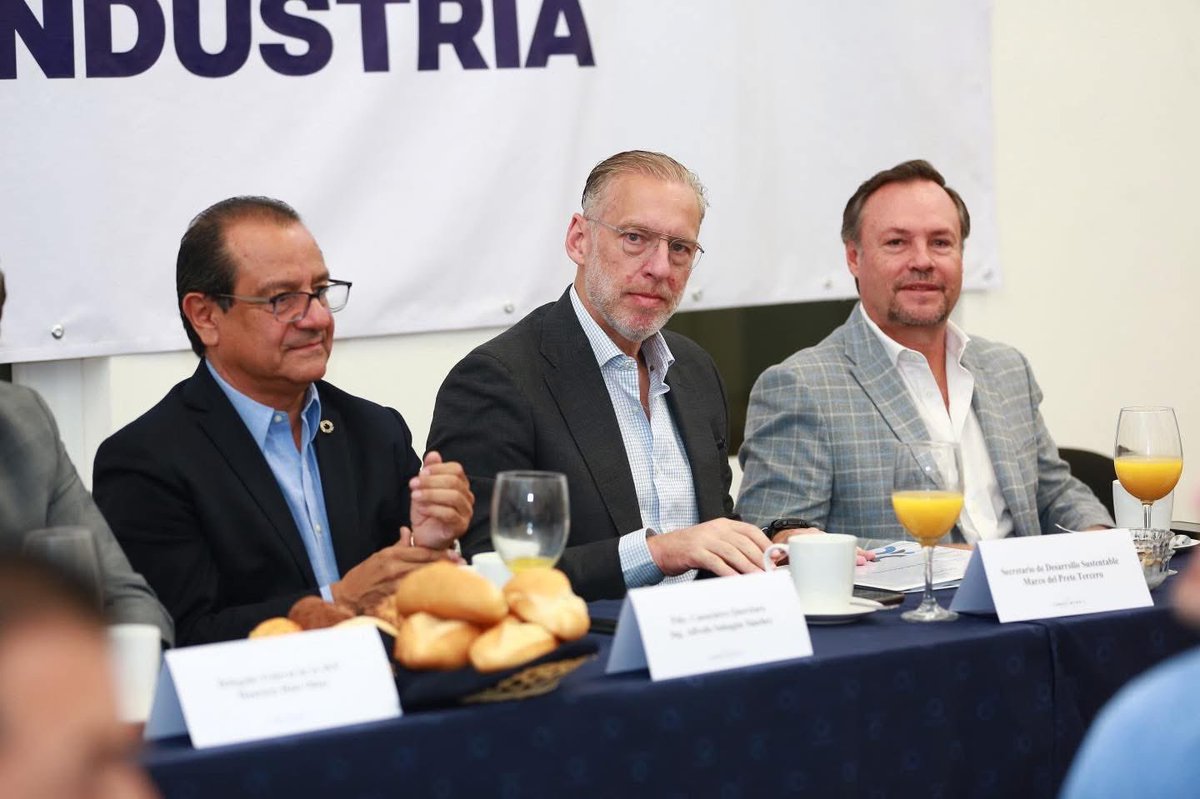 tr3s en punto tweet media