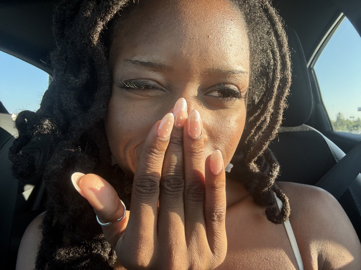 sofaereal's tweet image. new nails :3